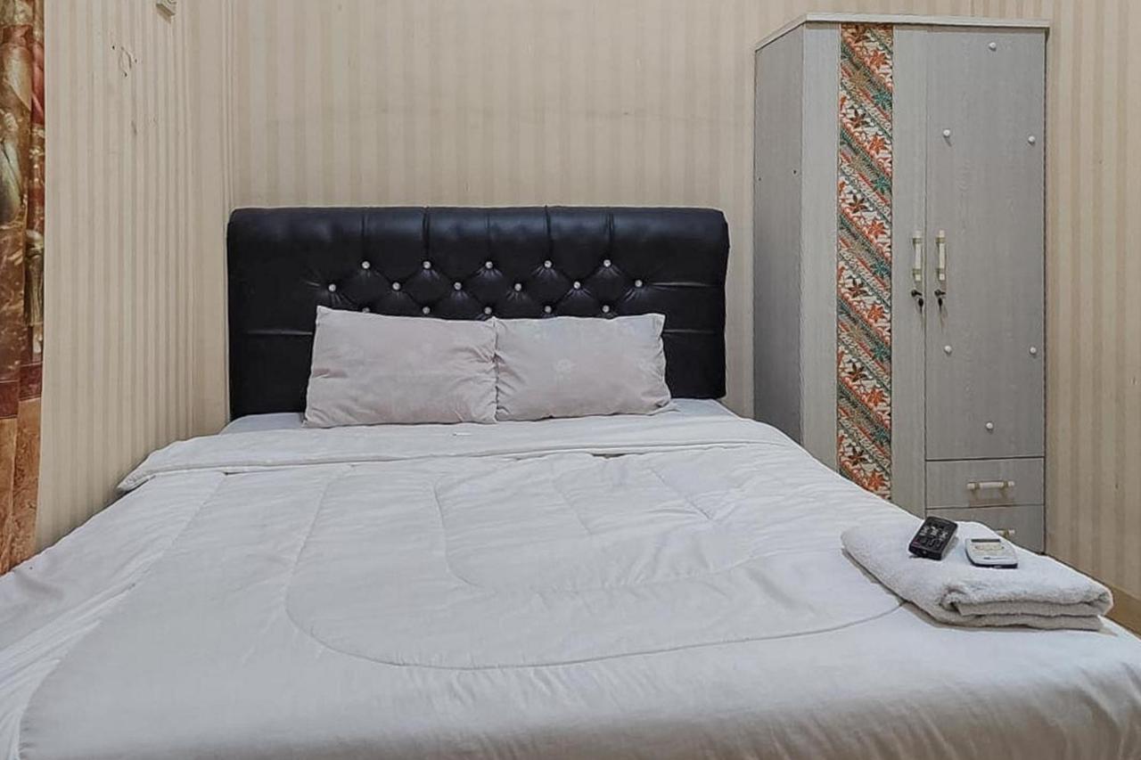 Icha Homestay Near Terminal Purabaya Madiun Ngoại thất bức ảnh